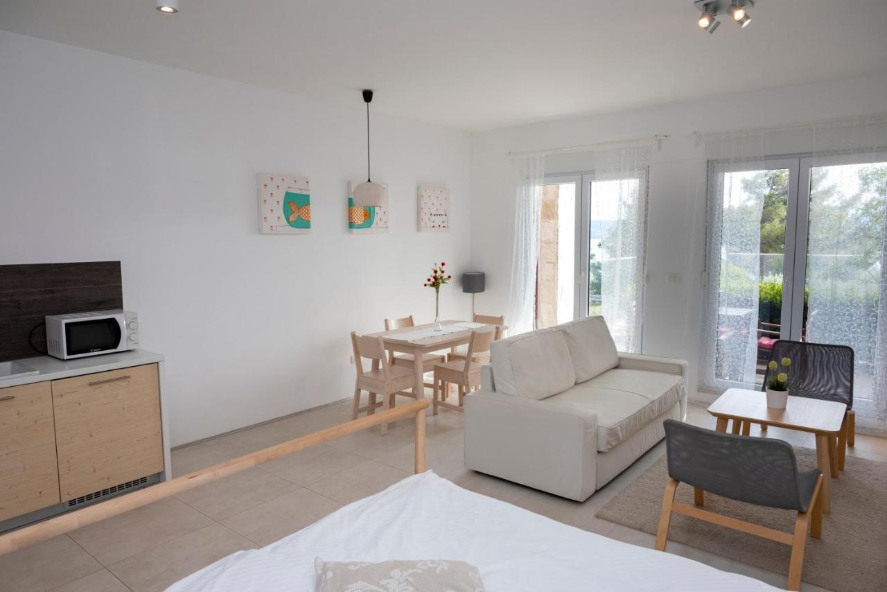 Luxury Apartments Jolara Mimice Bagian luar foto
