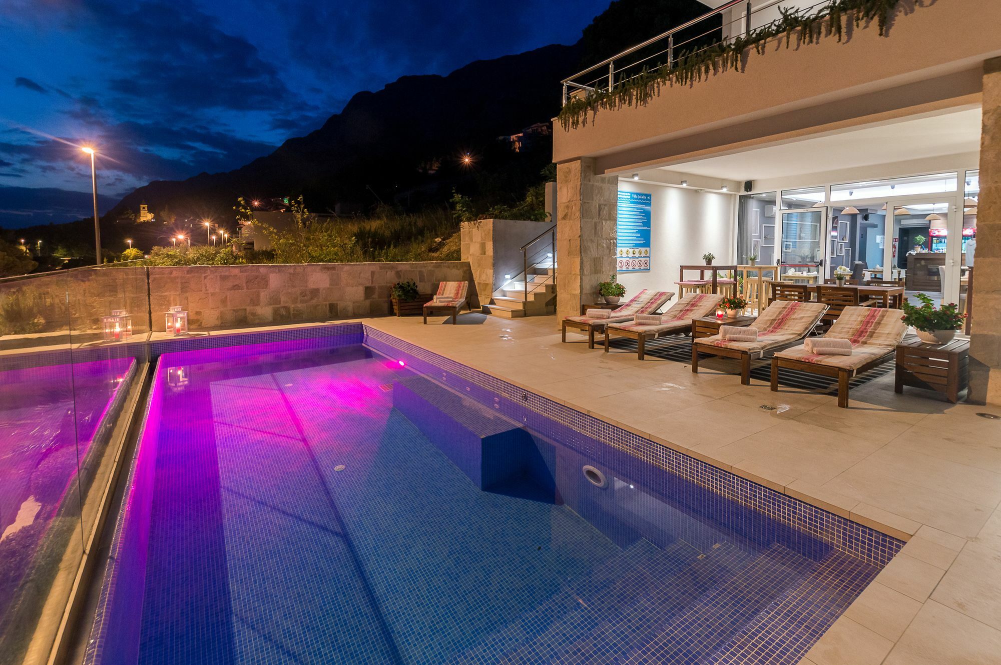 Luxury Apartments Jolara Mimice Bagian luar foto
